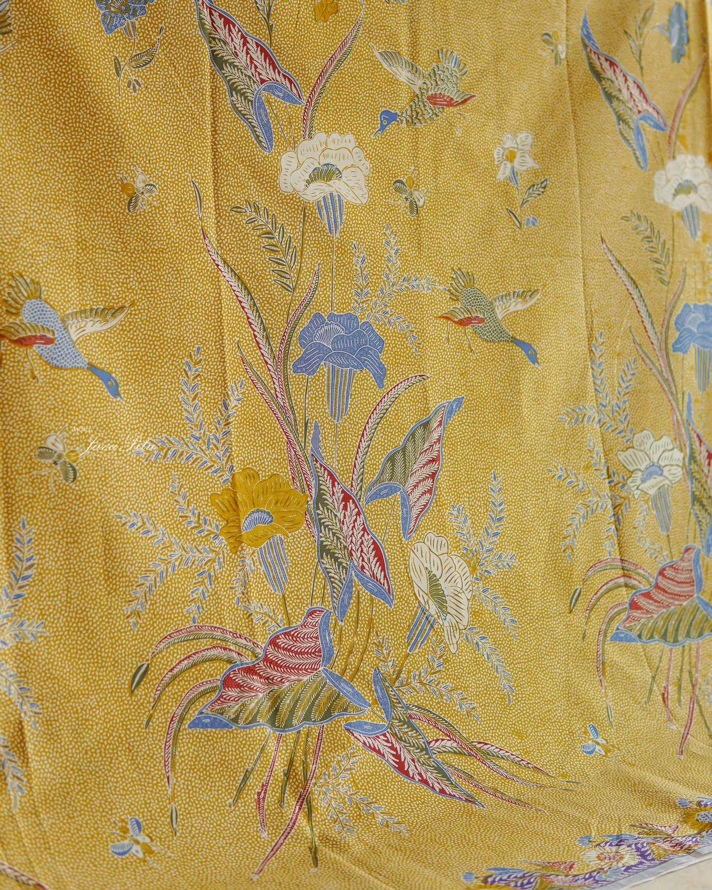 Batik Textile - Bunga Seroja Latar Beras mawur - GoldenLuxe - JavaPitu