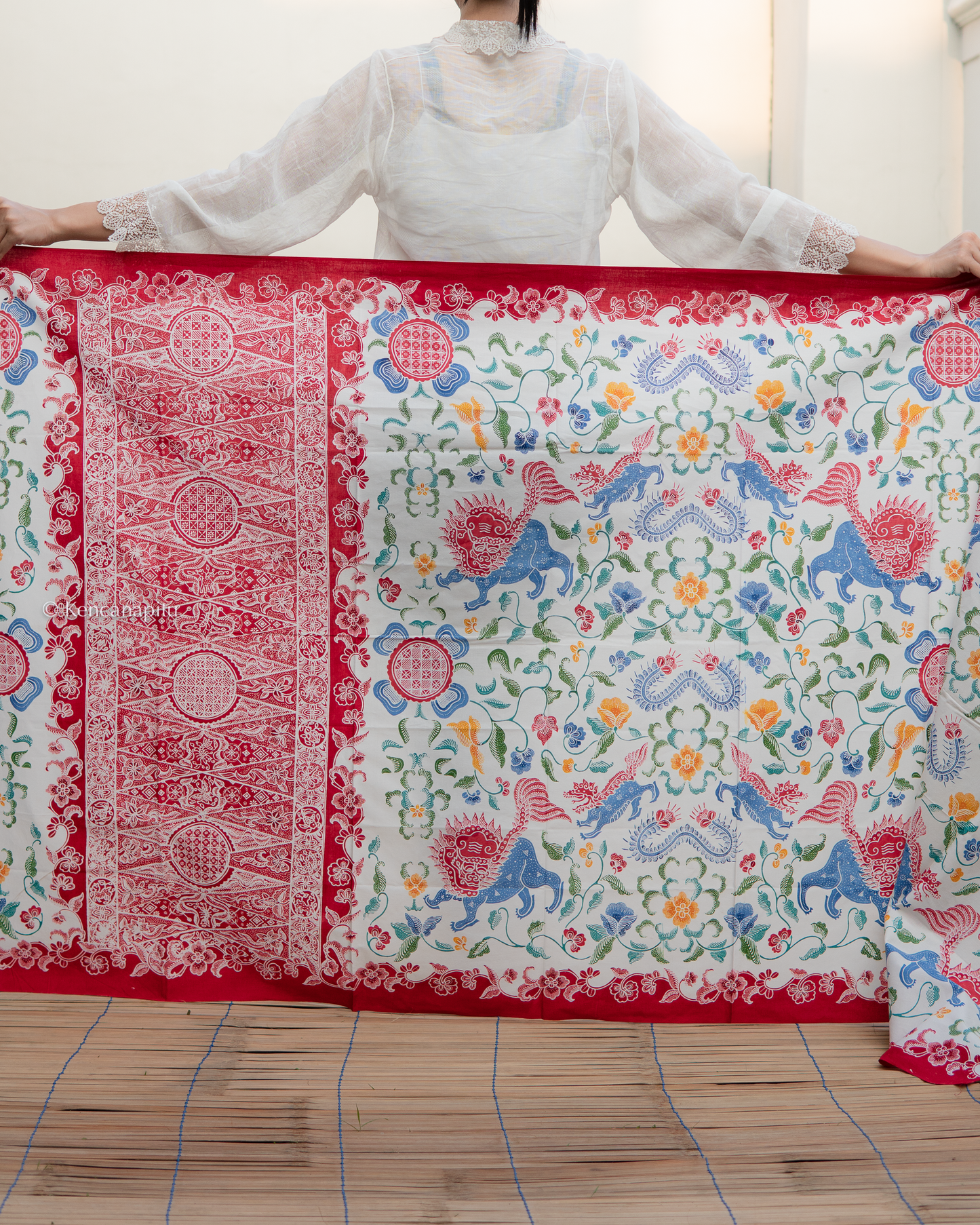 Sarong batik Tulis peranakan " Qilin / Kilin " BangBiron