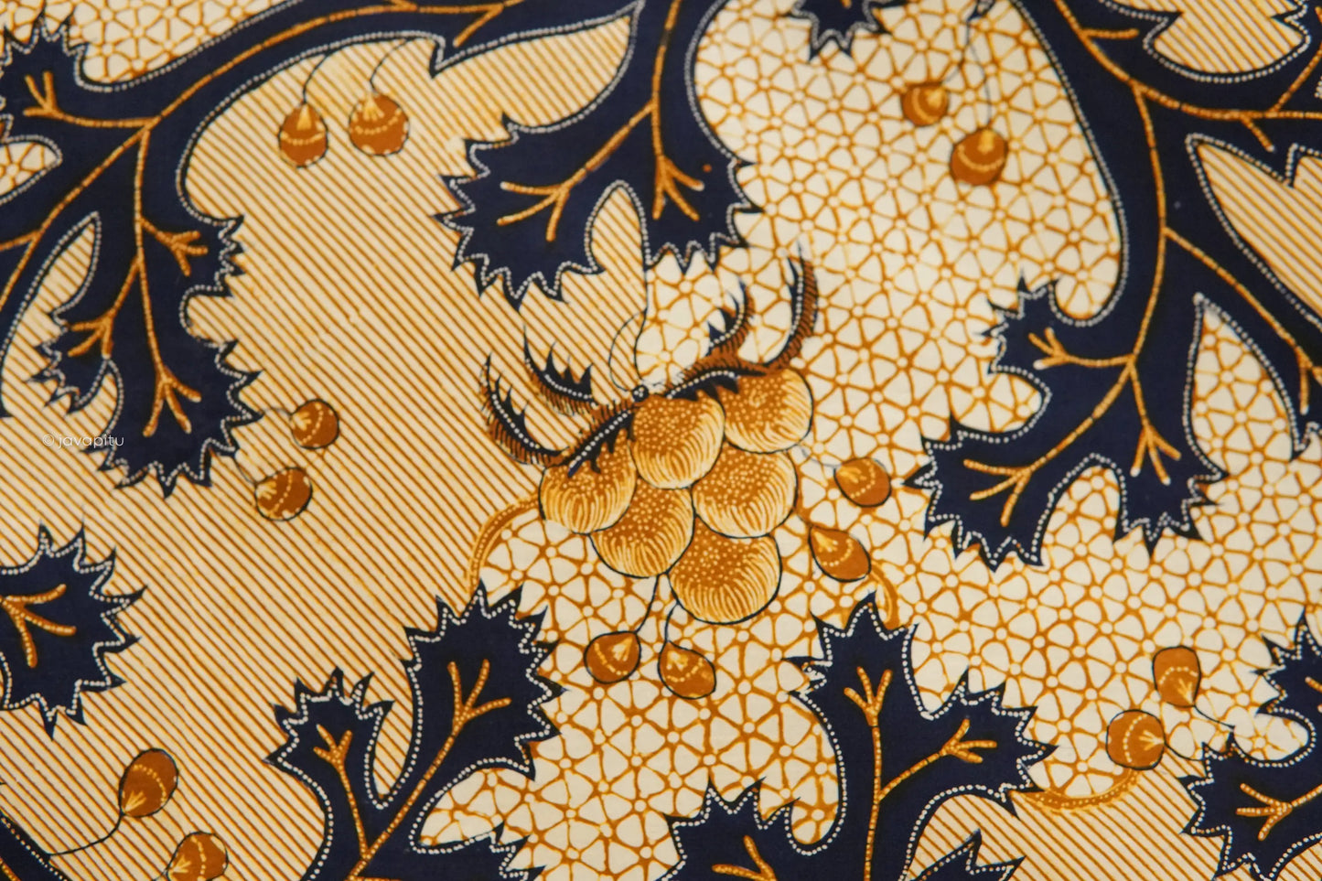 Collector: Batik Tulis Halus Ninik Massima Cirebon " Simbar Menjangan "