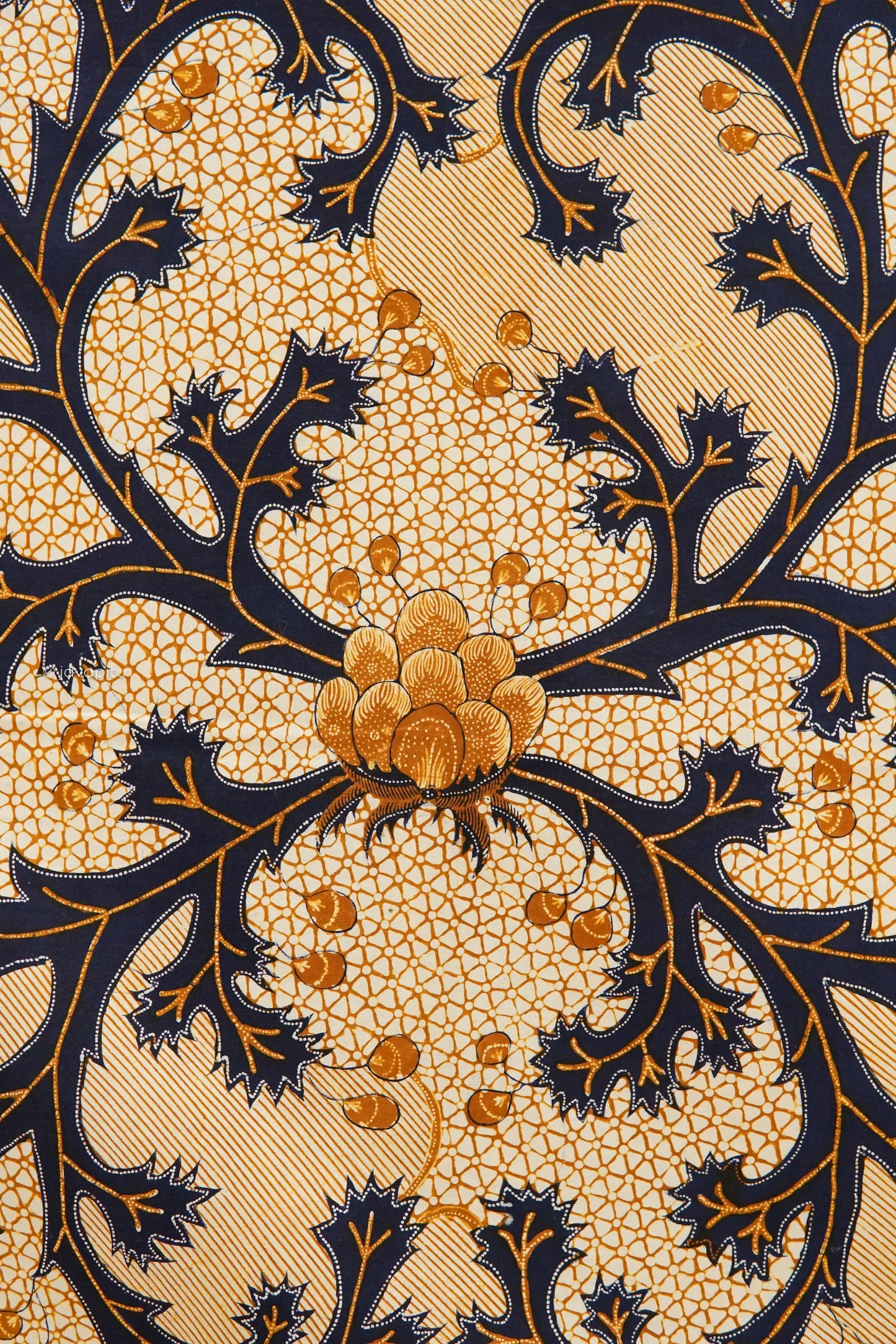 Collector: Batik Tulis Halus Ninik Massima Cirebon " Simbar Menjangan "
