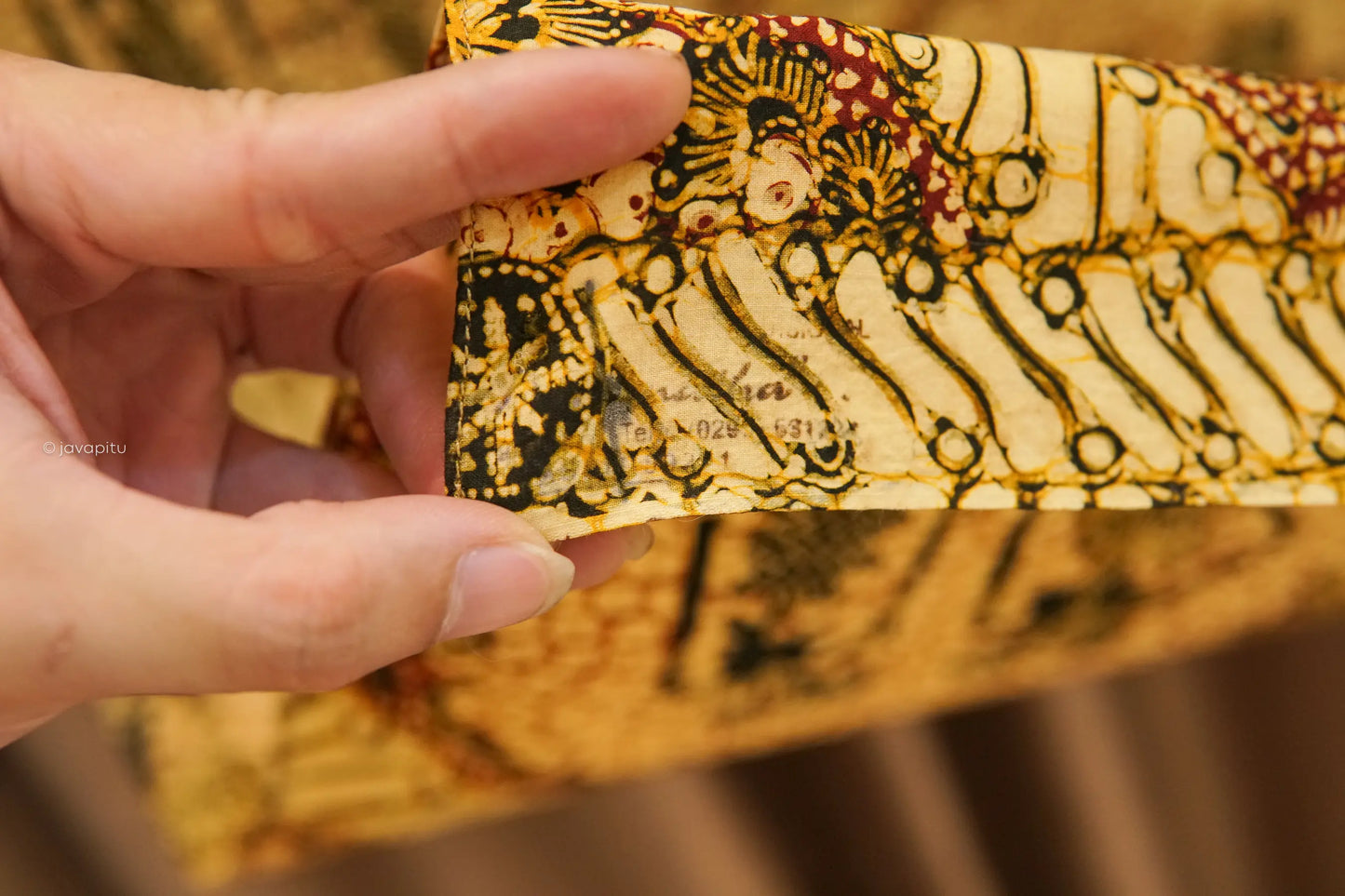 Collector: Batik Tulis Lasem MARANATHA - Ciptoning Wayang