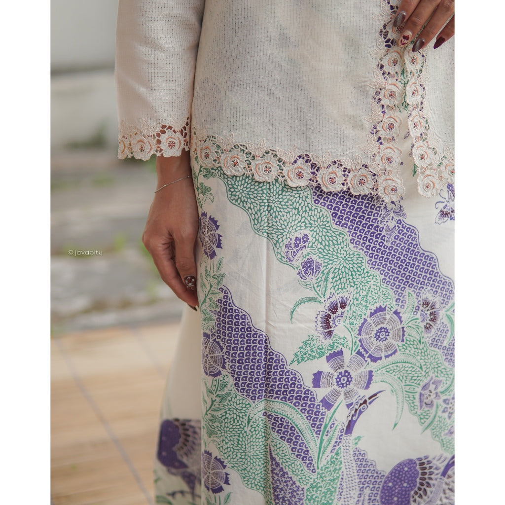 Batik Tulis Cap Tradisional - Bangau latar putih polos - Javapitu