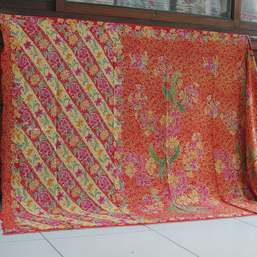 JavaPitu - Sarung Batik Cap Rayon Paris Handmade - Bunga Magnolia - 6407