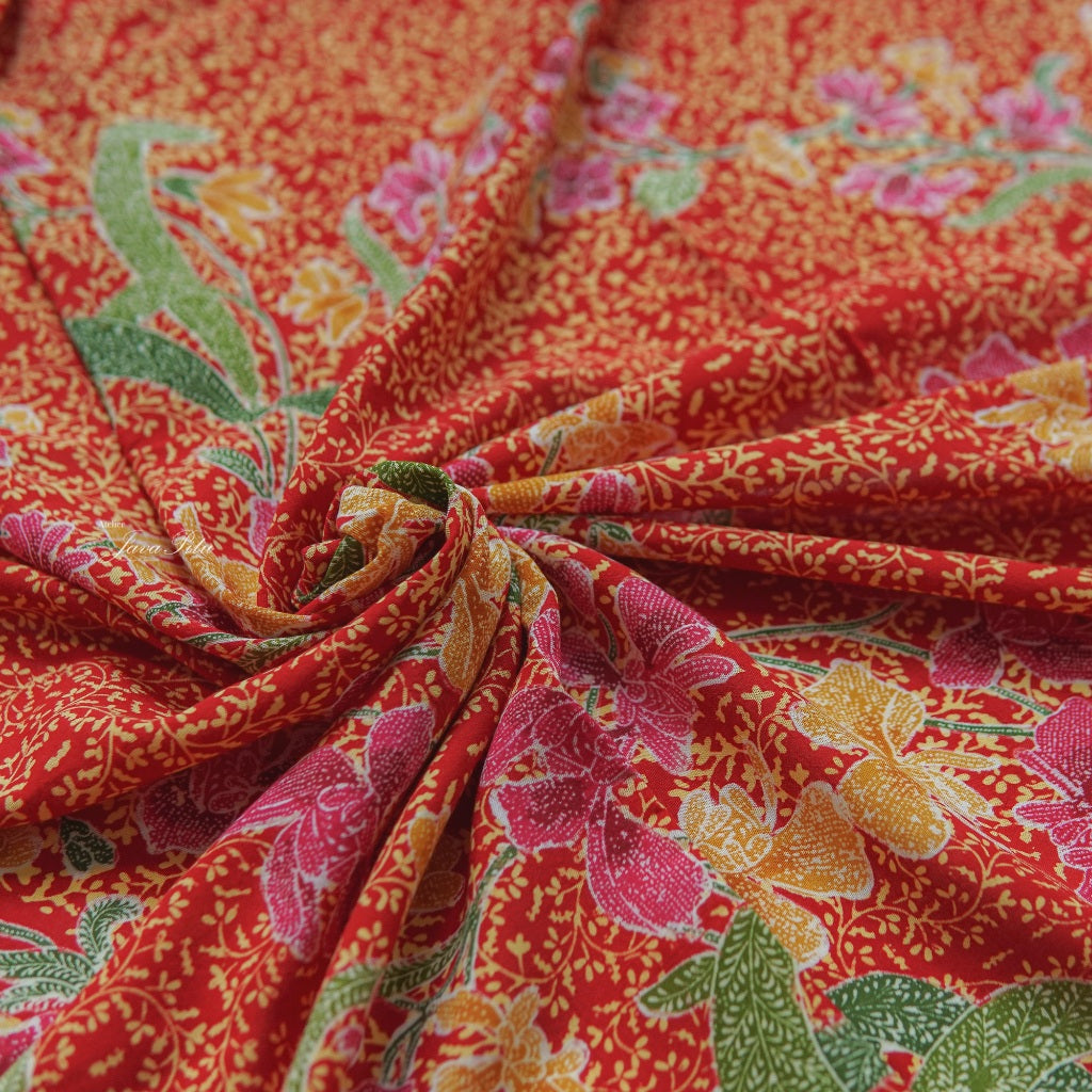 JavaPitu - Sarung Batik Cap Rayon Paris Handmade - Bunga Magnolia - 6407