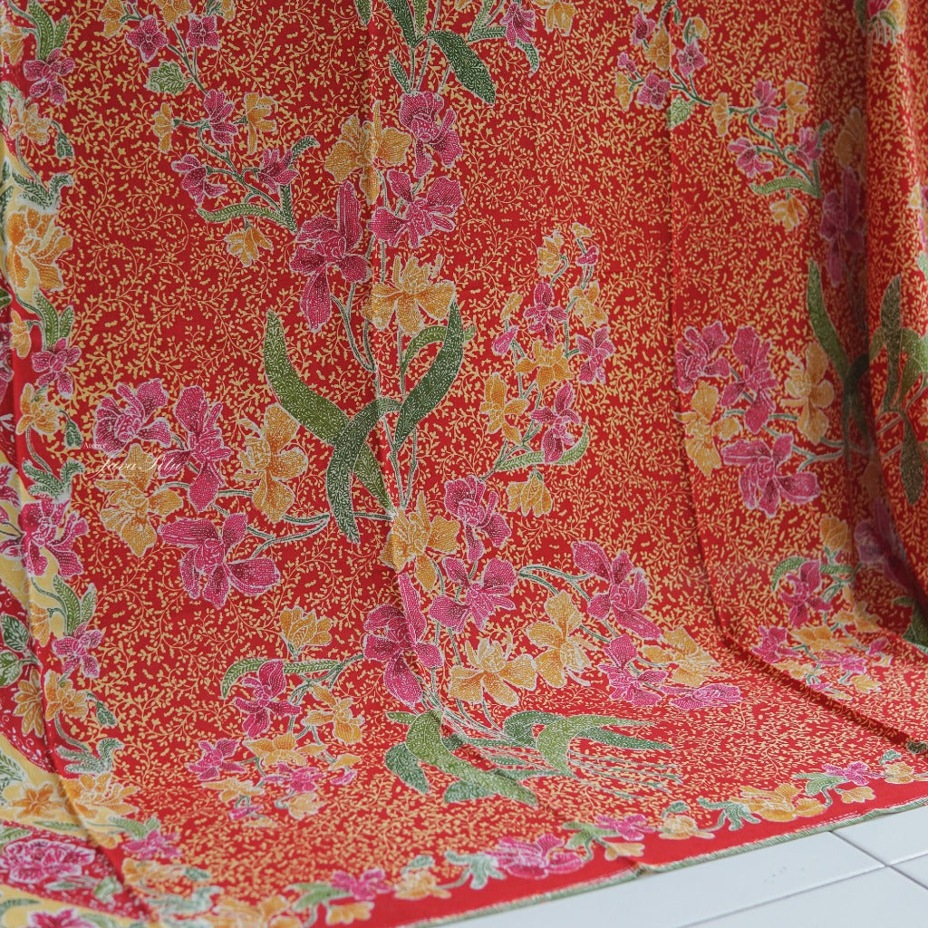 JavaPitu - Sarung Batik Cap Rayon Paris Handmade - Bunga Magnolia - 6407