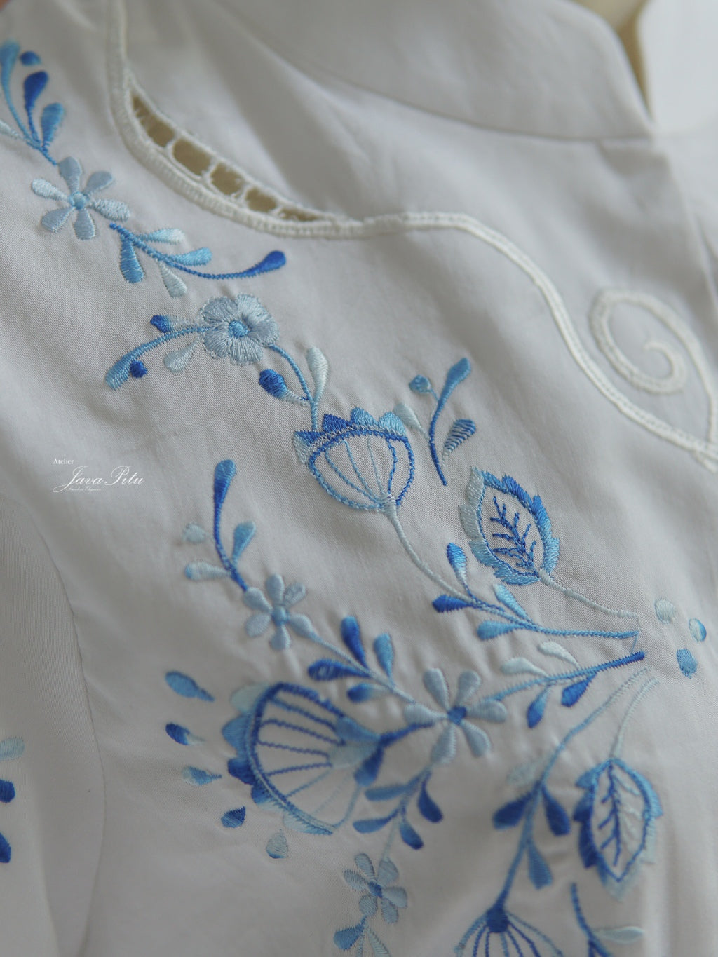 JavaPitu - Blouse Seraphina - Handmade Embroidery - 6425