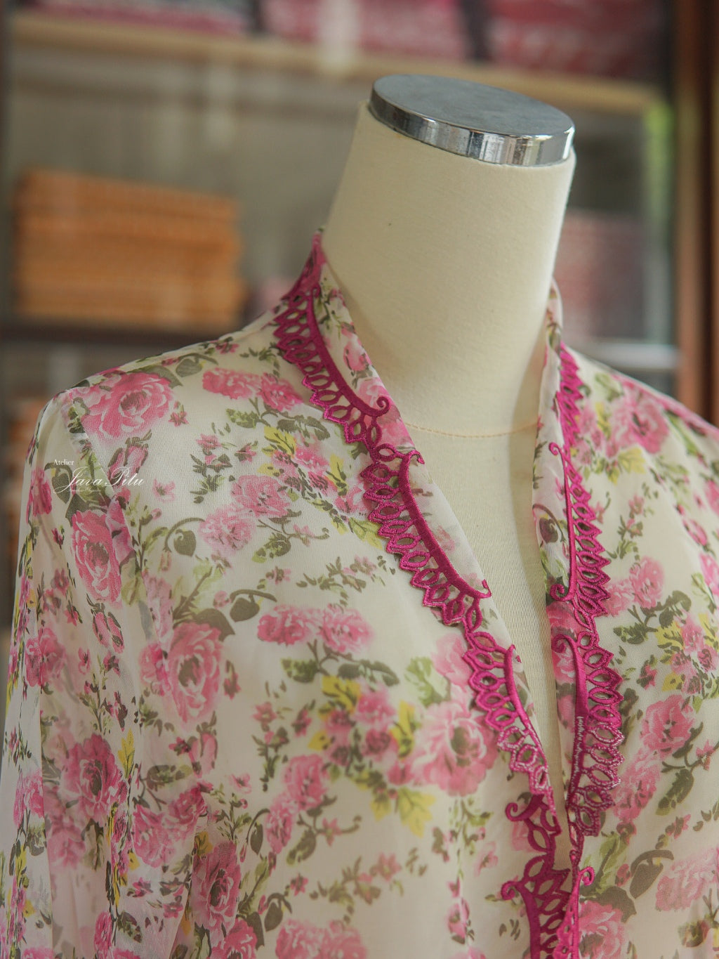 JavaPitu - Kebaya Peranakan Outer Magenta - 6410