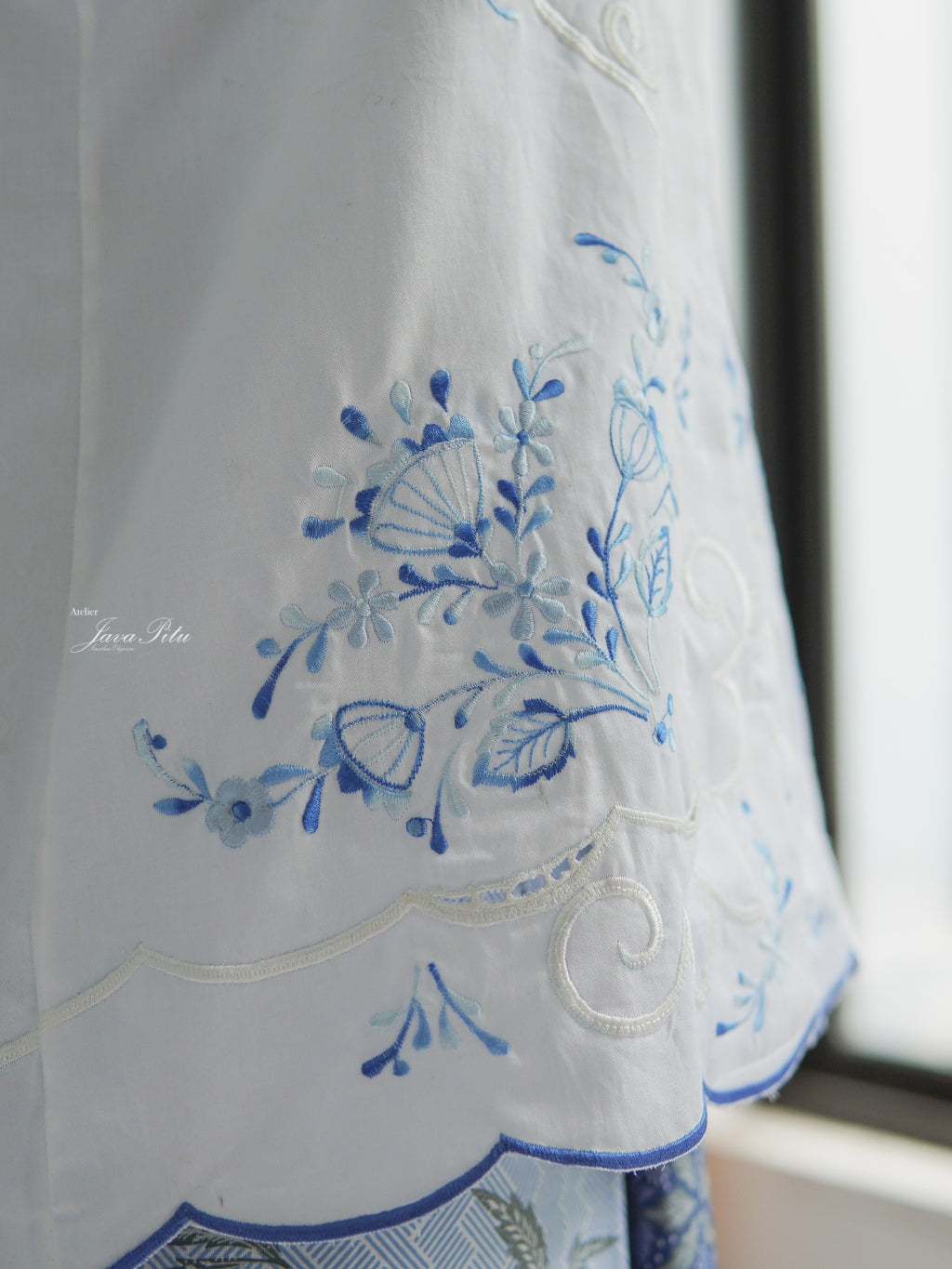 JavaPitu - Blouse Seraphina - Handmade Embroidery - 6425