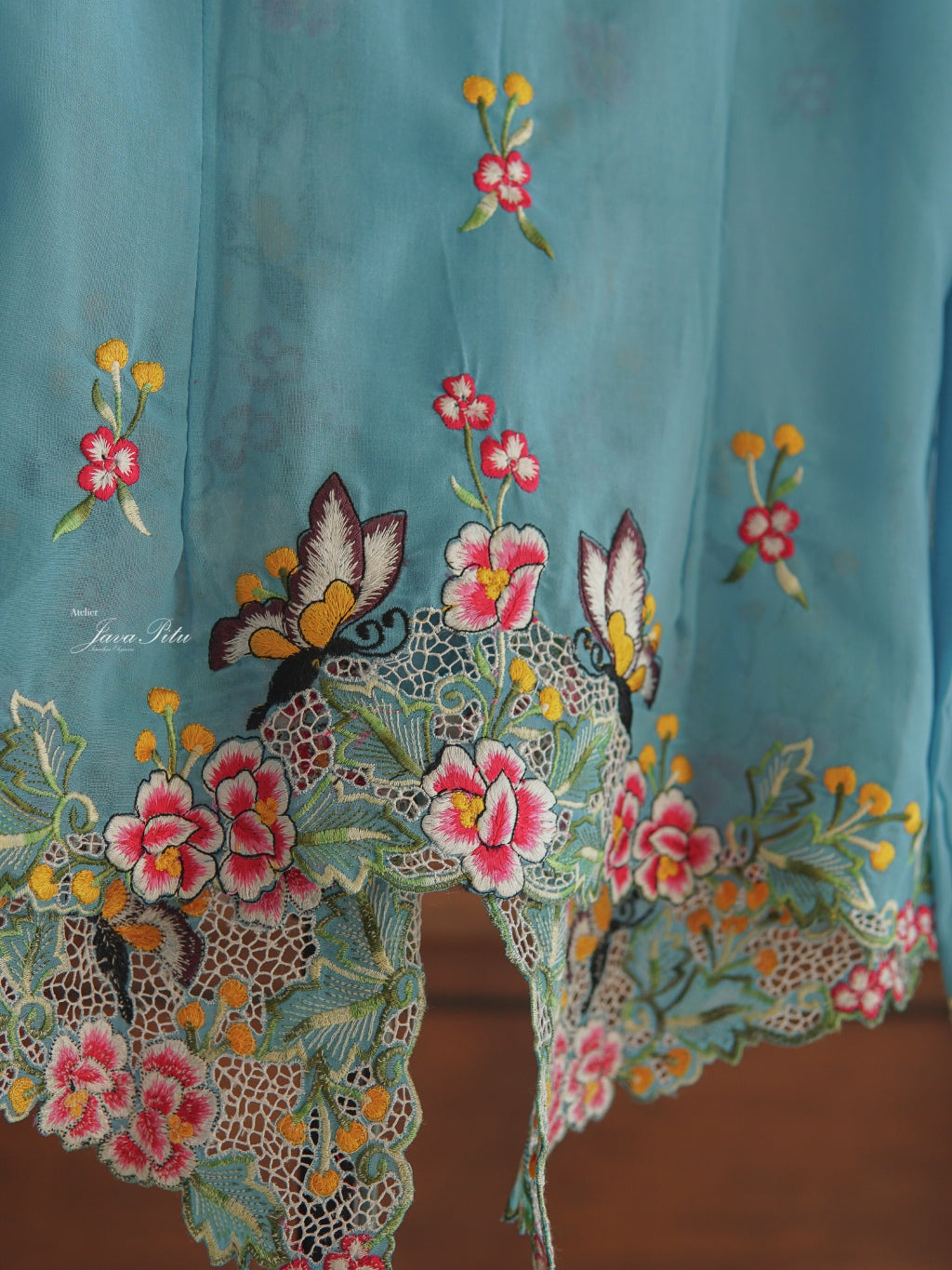 Kebaya Sam Pek Eng Tay - LightBlue - JavaPitu