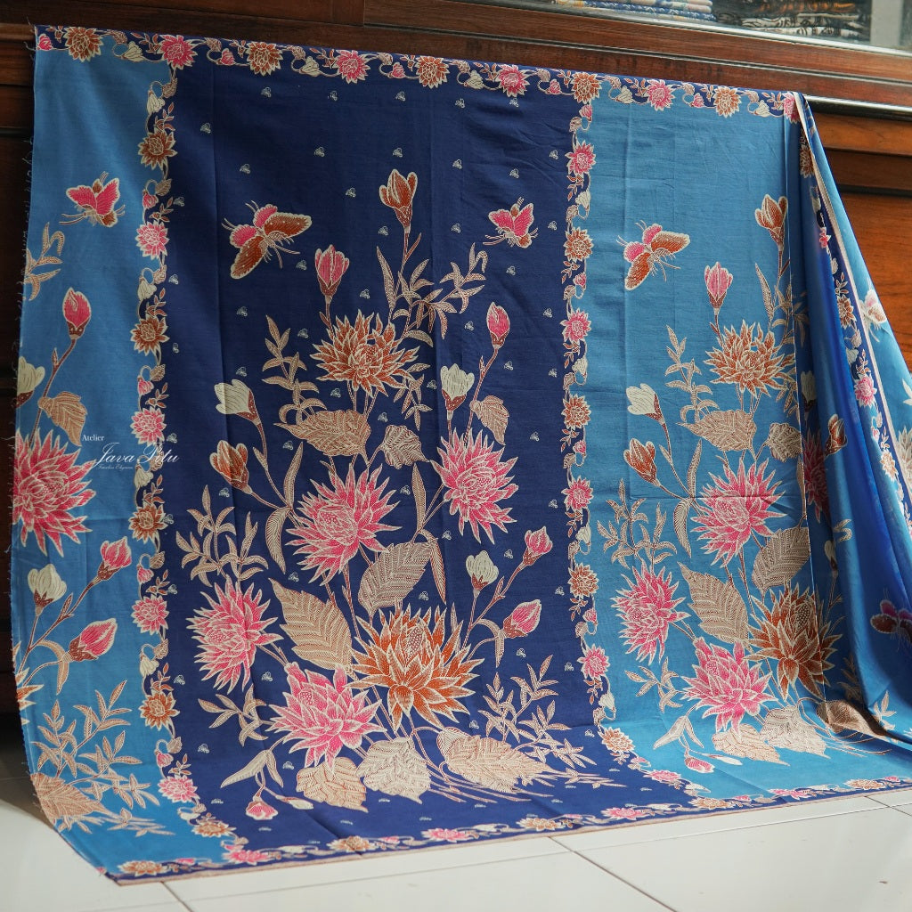 JavaPitu - Kain Batik Chrysanthemum - ThaliaRosa - Repro antique textile