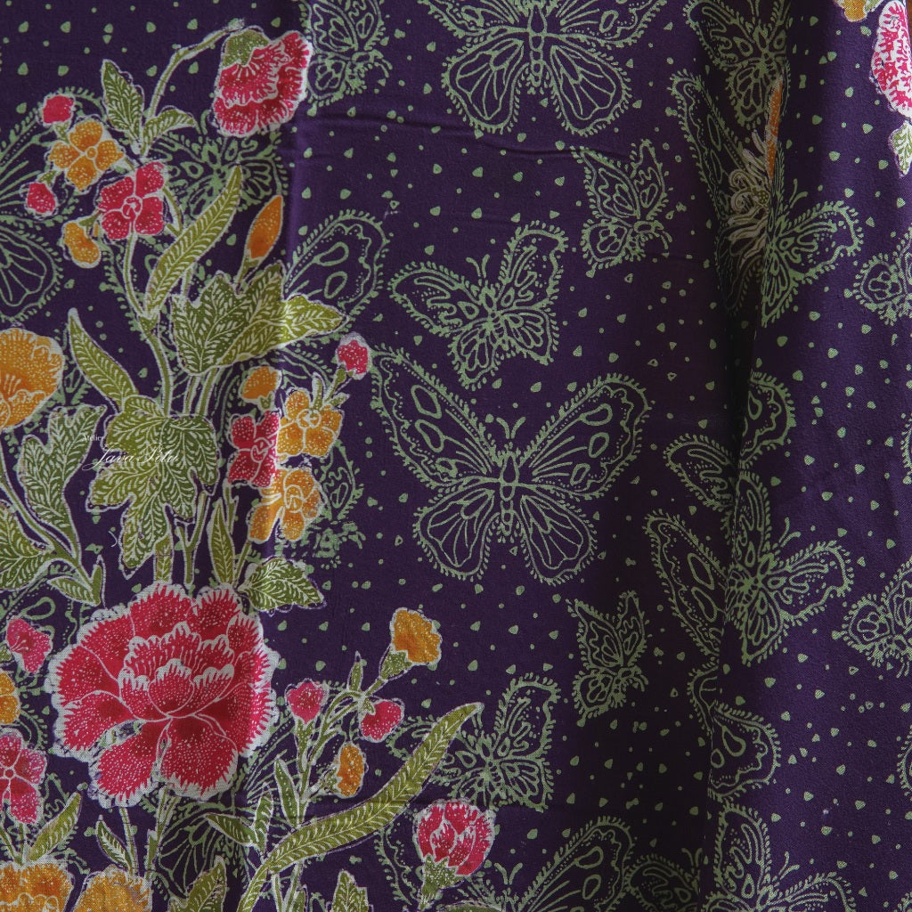 JavaPitu - Sarung Batik Cap Rayon Paris Handmade - Bunga Magnolia - LavenderSymphony