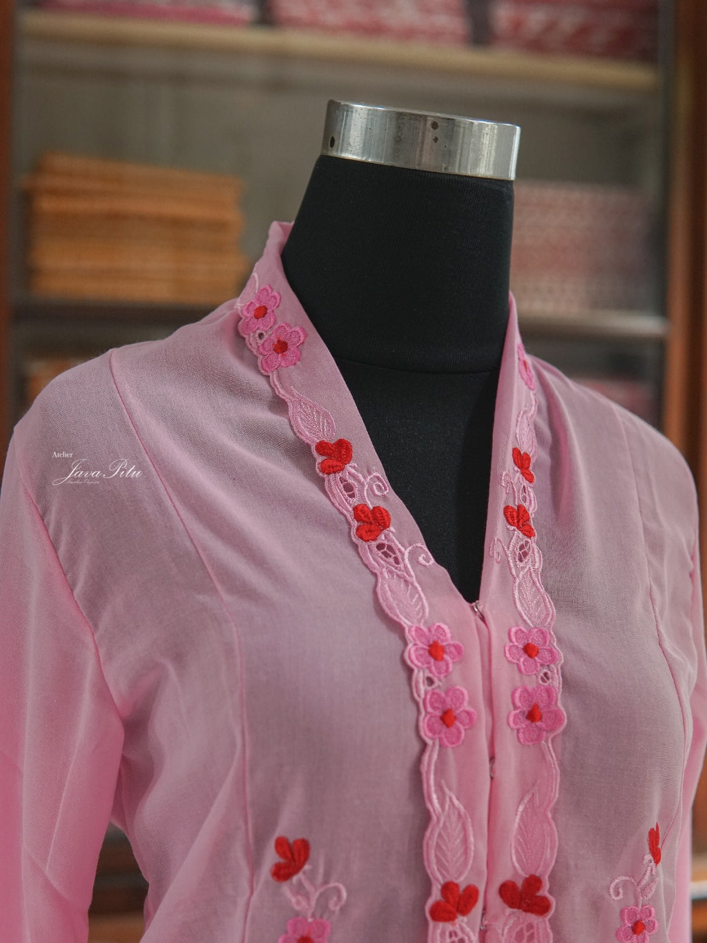 JavaPitu - Kebaya Peranakan - Sekar Tahlia - Handmade Embroidery - 6390