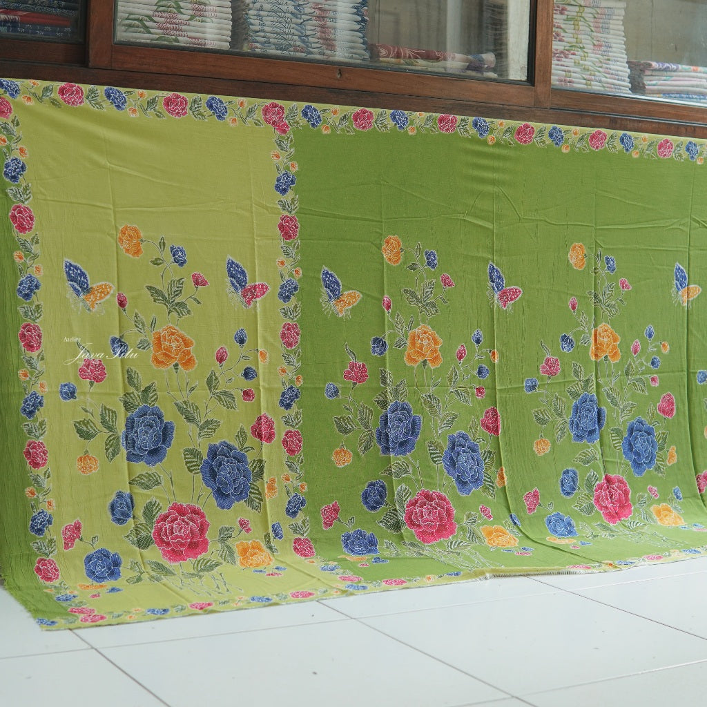 JavaPitu - Sarung Batik Cap Rayon Paris Handmade - Bunga Mawar LimeGarden