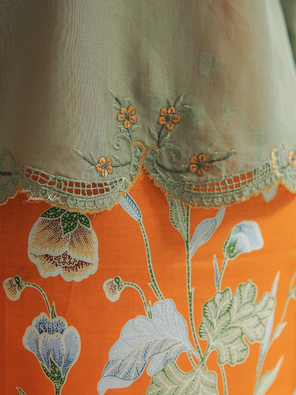 JavaPitu - Kebaya Peranakan Sage Kembang Kuning - Kerancang