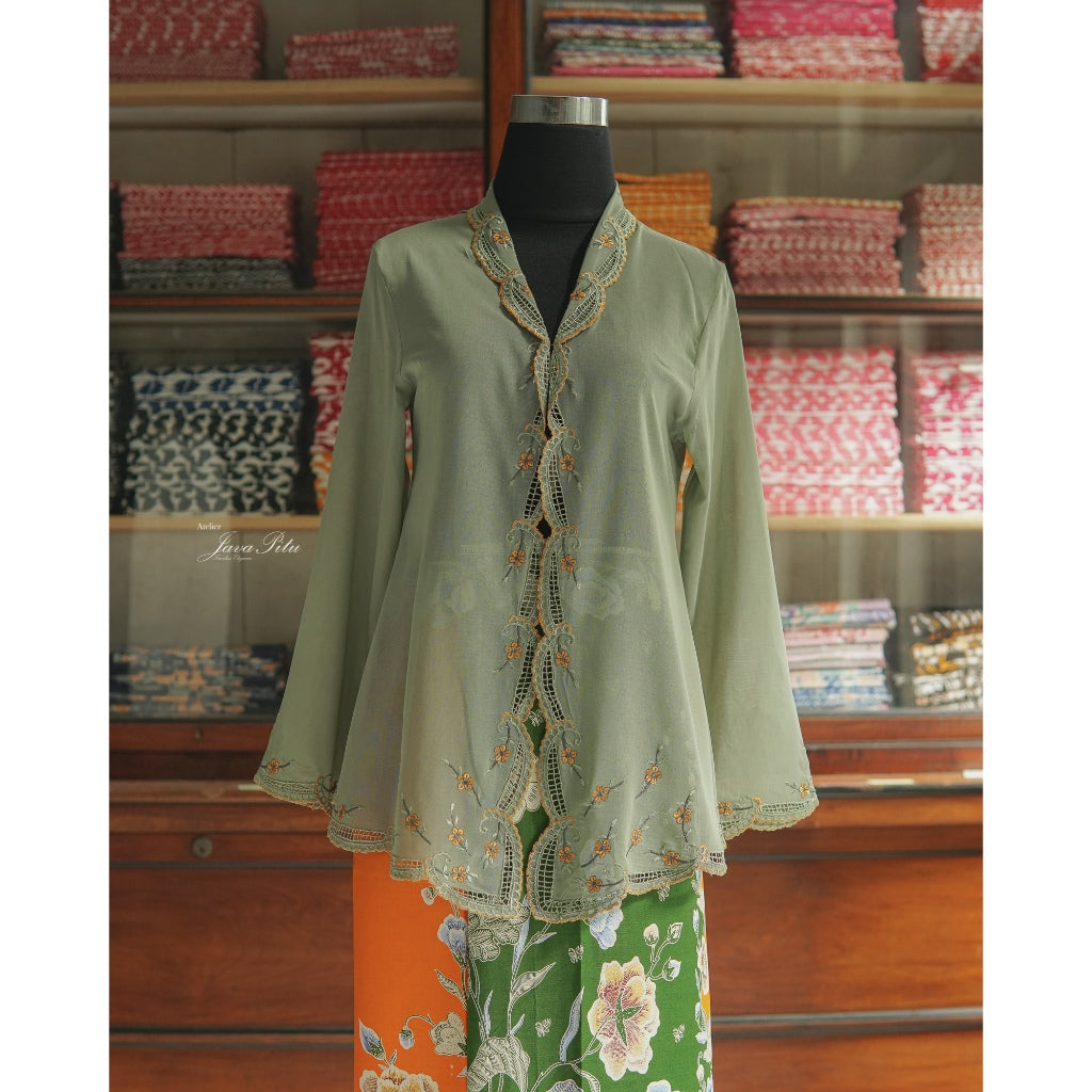JavaPitu - Kebaya Peranakan Sage Kembang Kuning - Kerancang