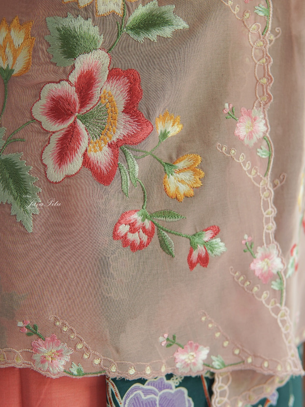 JavaPitu - Kebaya Outer Peranakan - Pesona Sekar Raya - Handmade Embroidery
