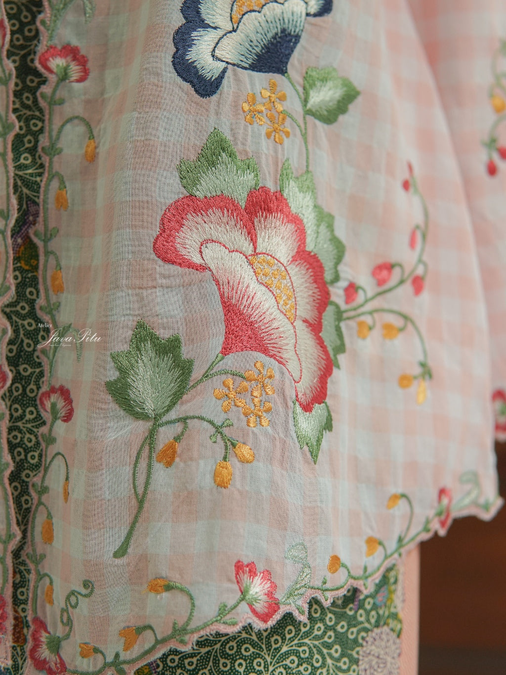JavaPitu - Kebaya Peranakan LaLuna Datura - Handmade in Cotton - 6363