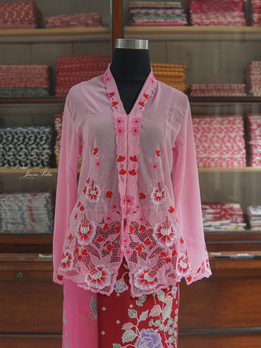 JavaPitu - Kebaya Peranakan - Sekar Tahlia - Handmade Embroidery - 6390