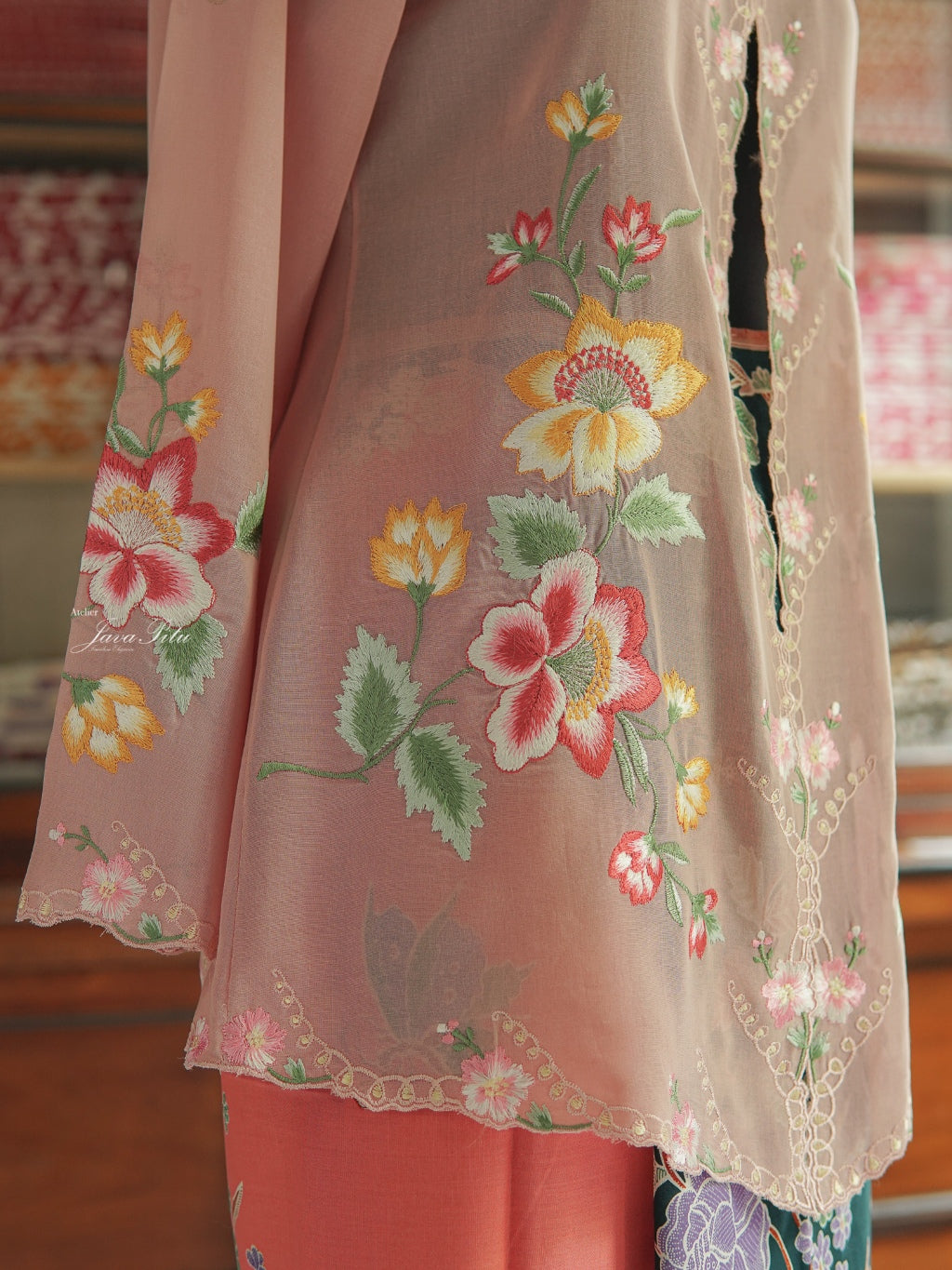 JavaPitu - Kebaya Outer Peranakan - Pesona Sekar Raya - Handmade Embroidery