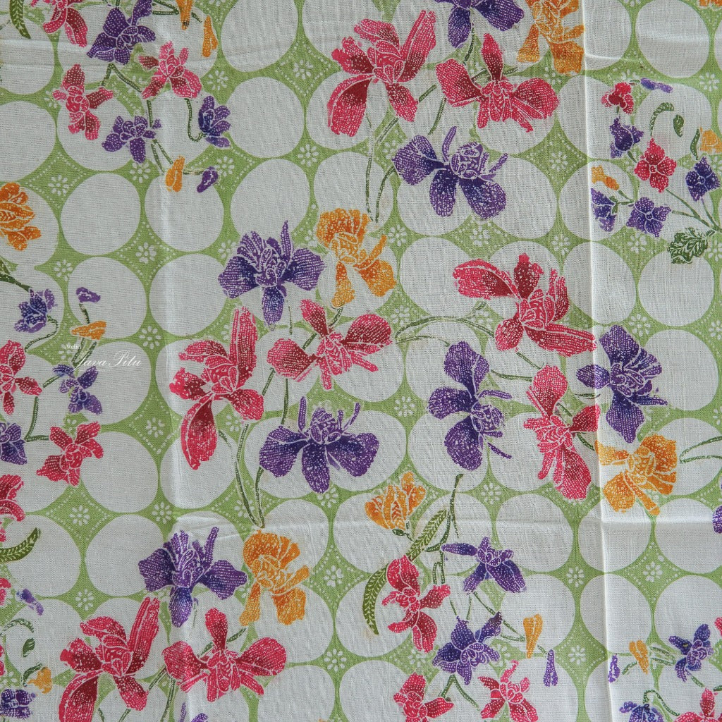 JavaPitu - Kain Batik Cap Rayon Paris Handmade - Bunga Anggrek - SpringMosaic