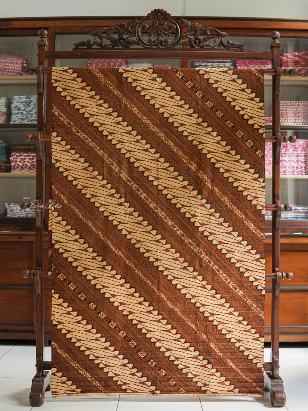 JavaPitu - Batik Tulis Njonjah Hartini - Sogan lawasan - Rujak Senthe Seling Parang