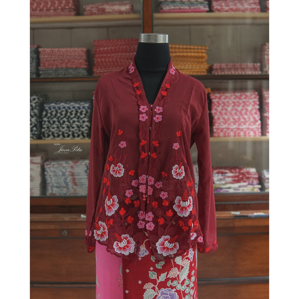 JavaPitu - Kebaya Peranakan - Sekar Tahlia - Handmade Embroidery - 6390