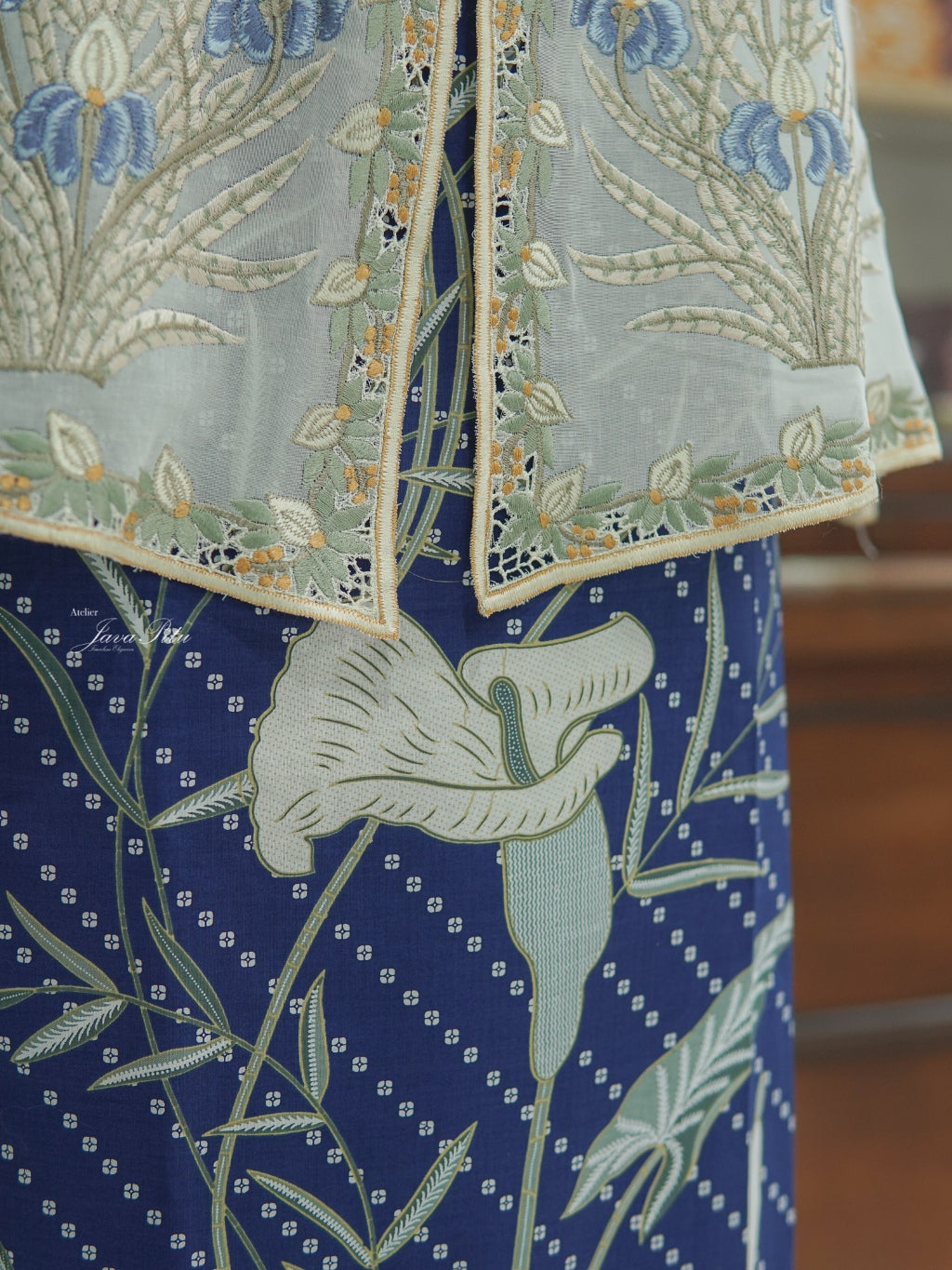 JavaPitu - Kebaya Iris Flower - Handmade - 6403