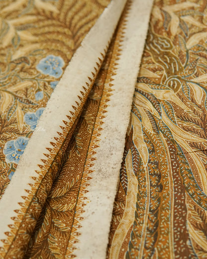 Batik Peranakan Phoenix Signed: Na Swan Hien | Category: Batik Peranakan | Motif: Phoenix | Kedungwuni, circa 1950s Technique: Batik Tulis