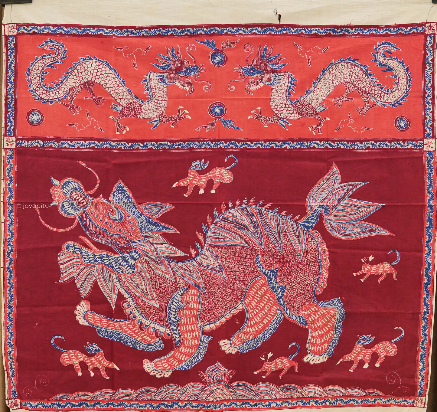 Collector item : Batik Tulis Tokwi / Meja altar - Qilin - C.1950