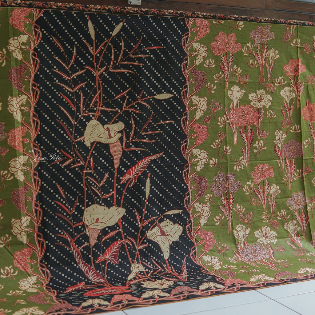 JavaPitu - Kain Batik Halus Arum Lily - Kain Lilit - Rok Lilit - 6404 -  Warm Olive