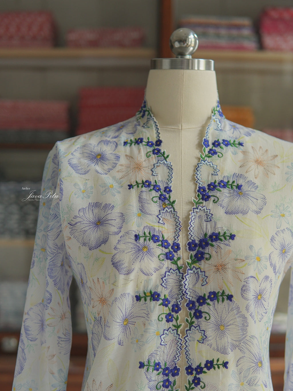 JavaPitu - Kebaya Handmade Halus - CelestFlora - Kebaya Biru - 6429