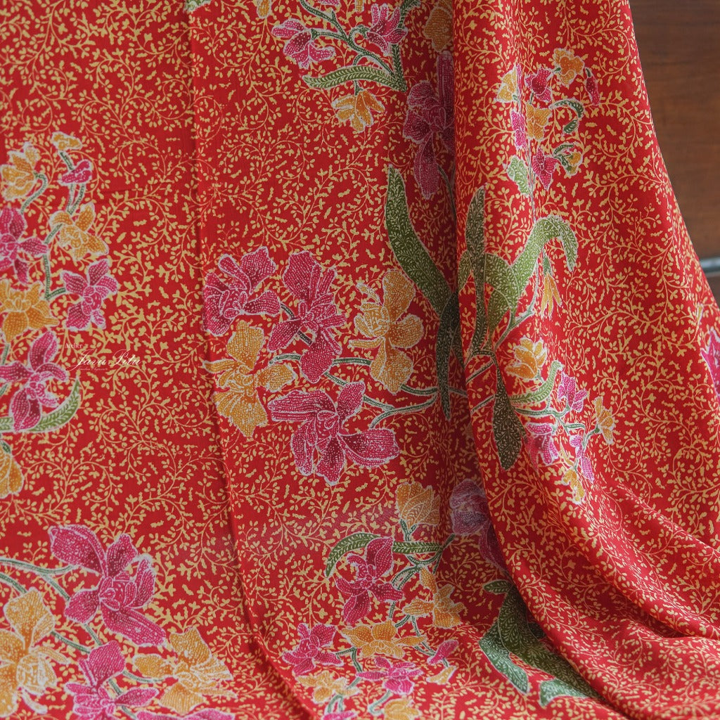 JavaPitu - Sarung Batik Cap Rayon Paris Handmade - Bunga Magnolia - 6407