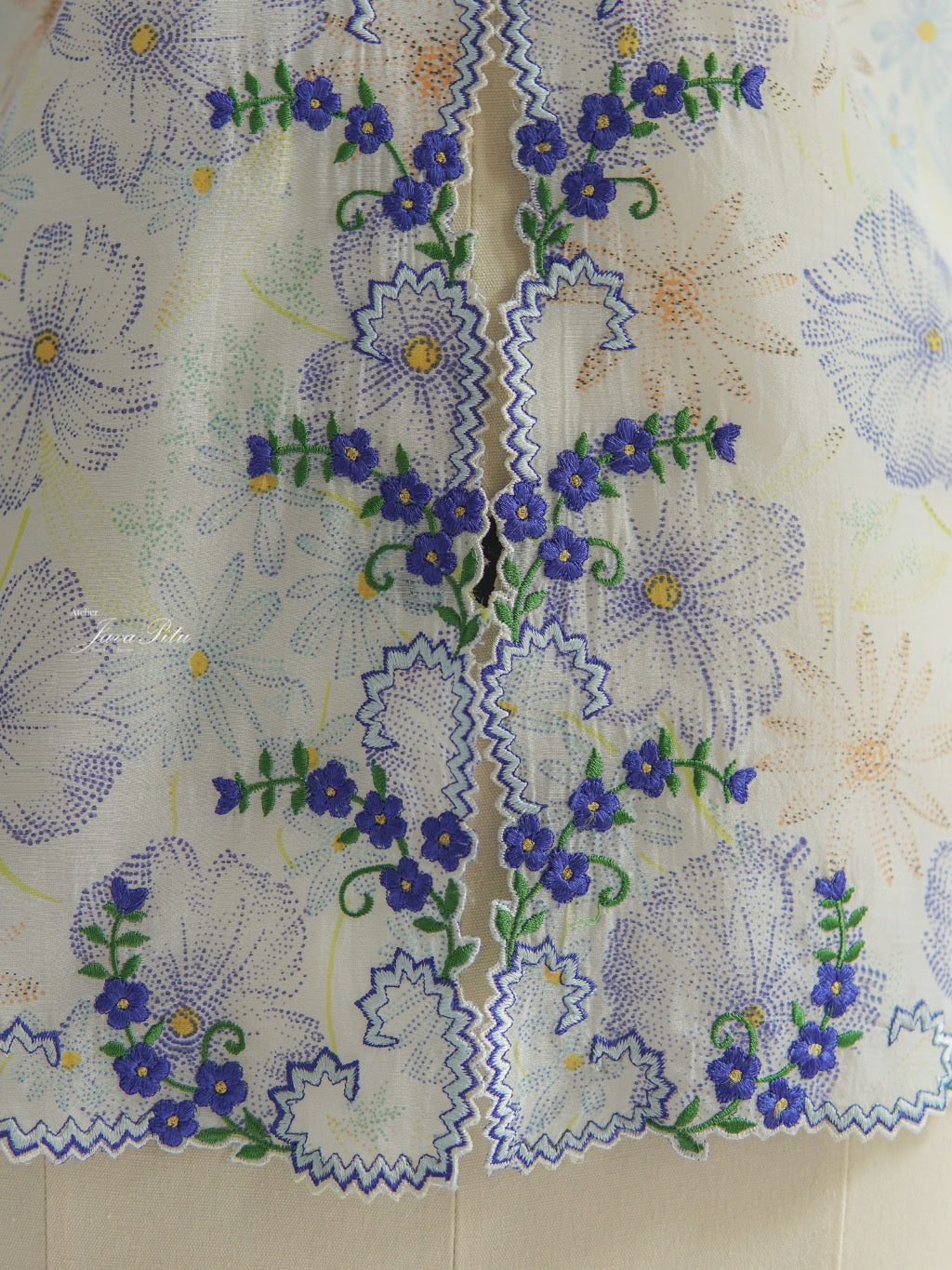 JavaPitu - Kebaya Handmade Halus - CelestFlora - Kebaya Biru - 6429