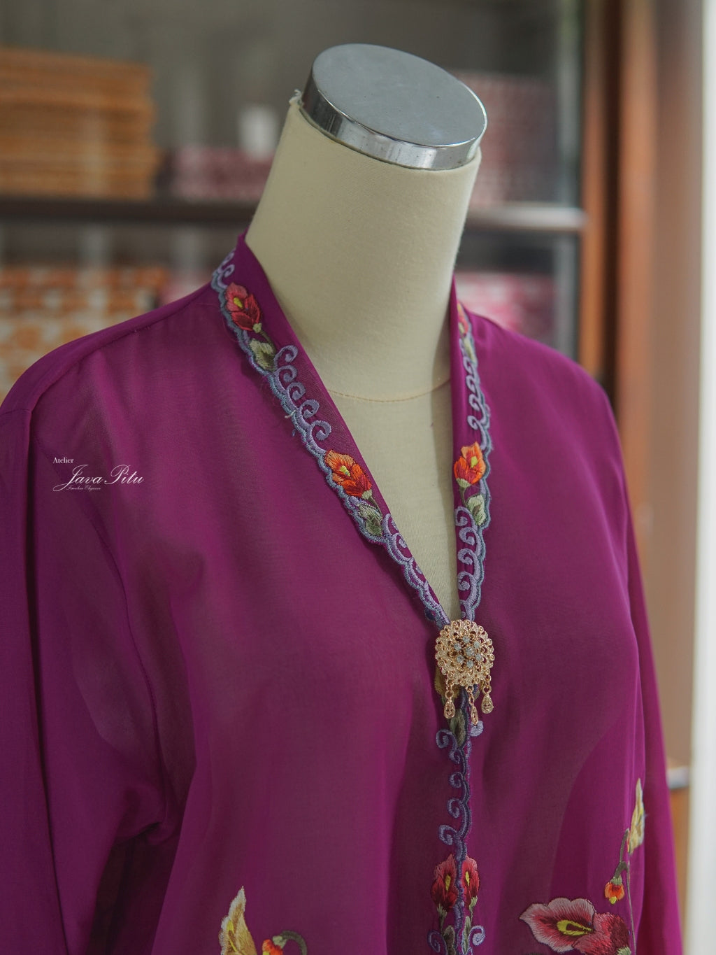 JavaPitu - Kebaya Peranakan Royal Trumpet - Handmade Embroidery - 6406
