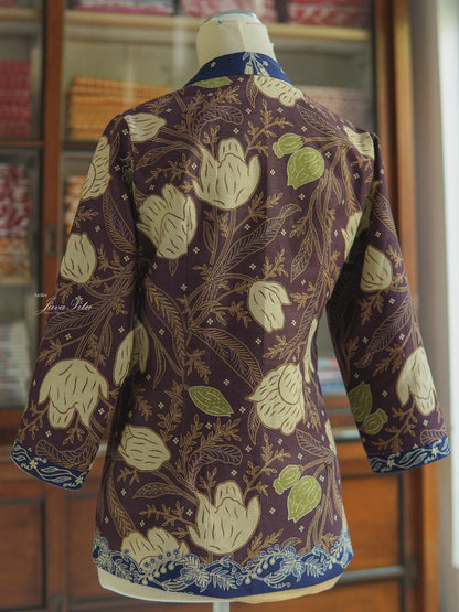 JavaPitu - Blouse Lace Van Java - Viocelis - 6421