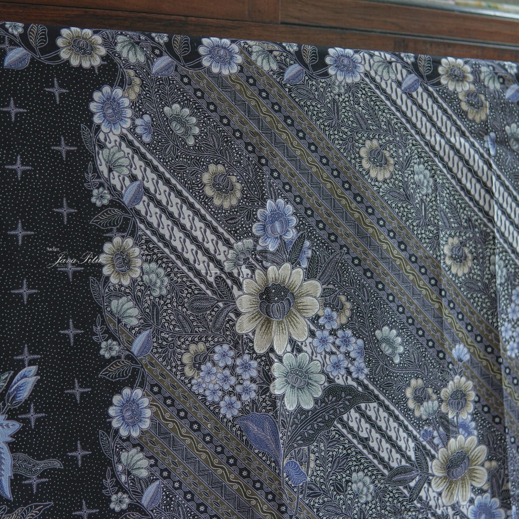 JavaPitu - Kain Batik Halus - DjawaBaru - Magnolia Hitam - 6431 Kain Lilit - Sarung Lilit