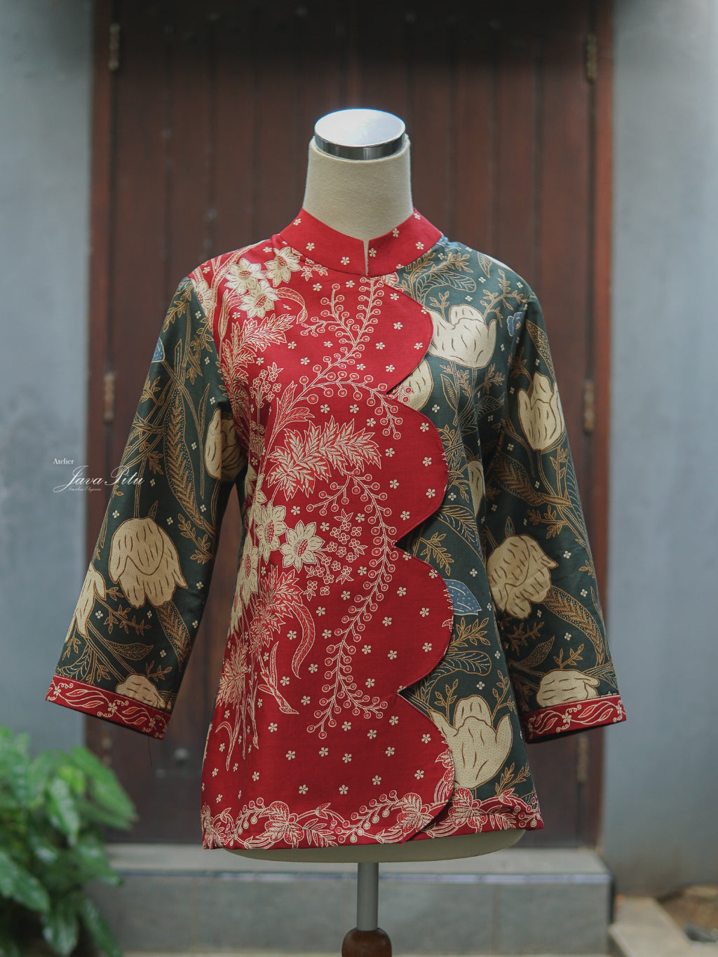 JavaPitu - Blouse Lace Van Java - Floravera - 6409