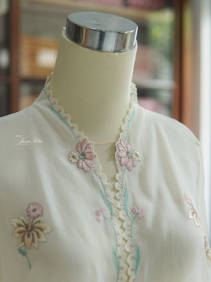 JavaPitu - Kebaya Peranakan Floresca Cheongsam - Handmade Embroidery - 6422
