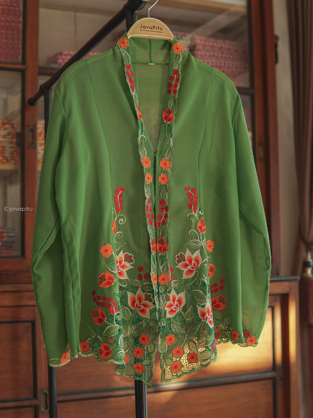 Kebaya GreenLily - JavaPitu