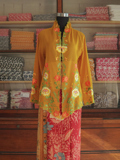 Kebaya Golden Vine - By Javapitu - Handmade Embroidery