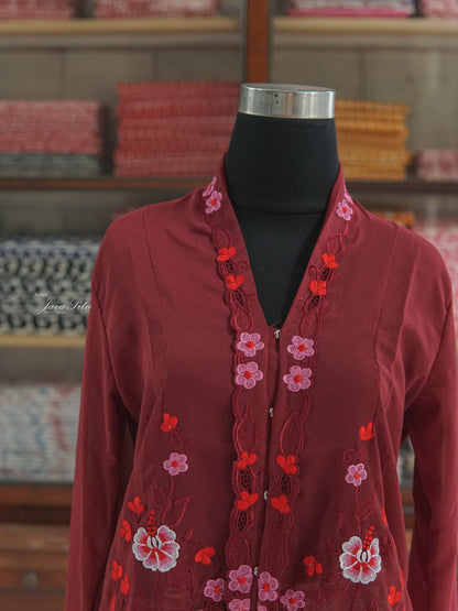 JavaPitu - Kebaya Peranakan - Sekar Tahlia - Handmade - 6390