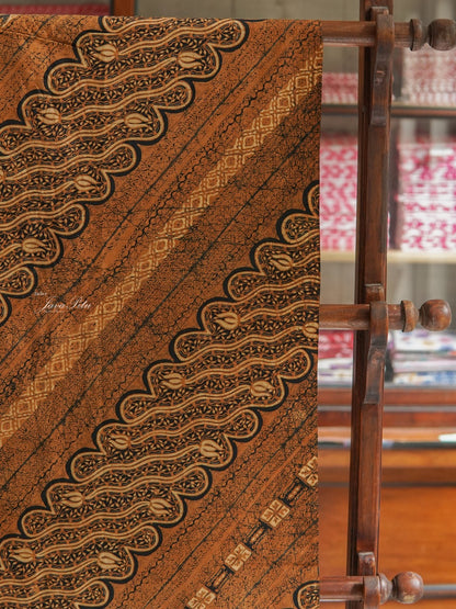JavaPitu - Batik Tulis Sogan lawasan - Udan Liris Seling Kembang Kanthil
