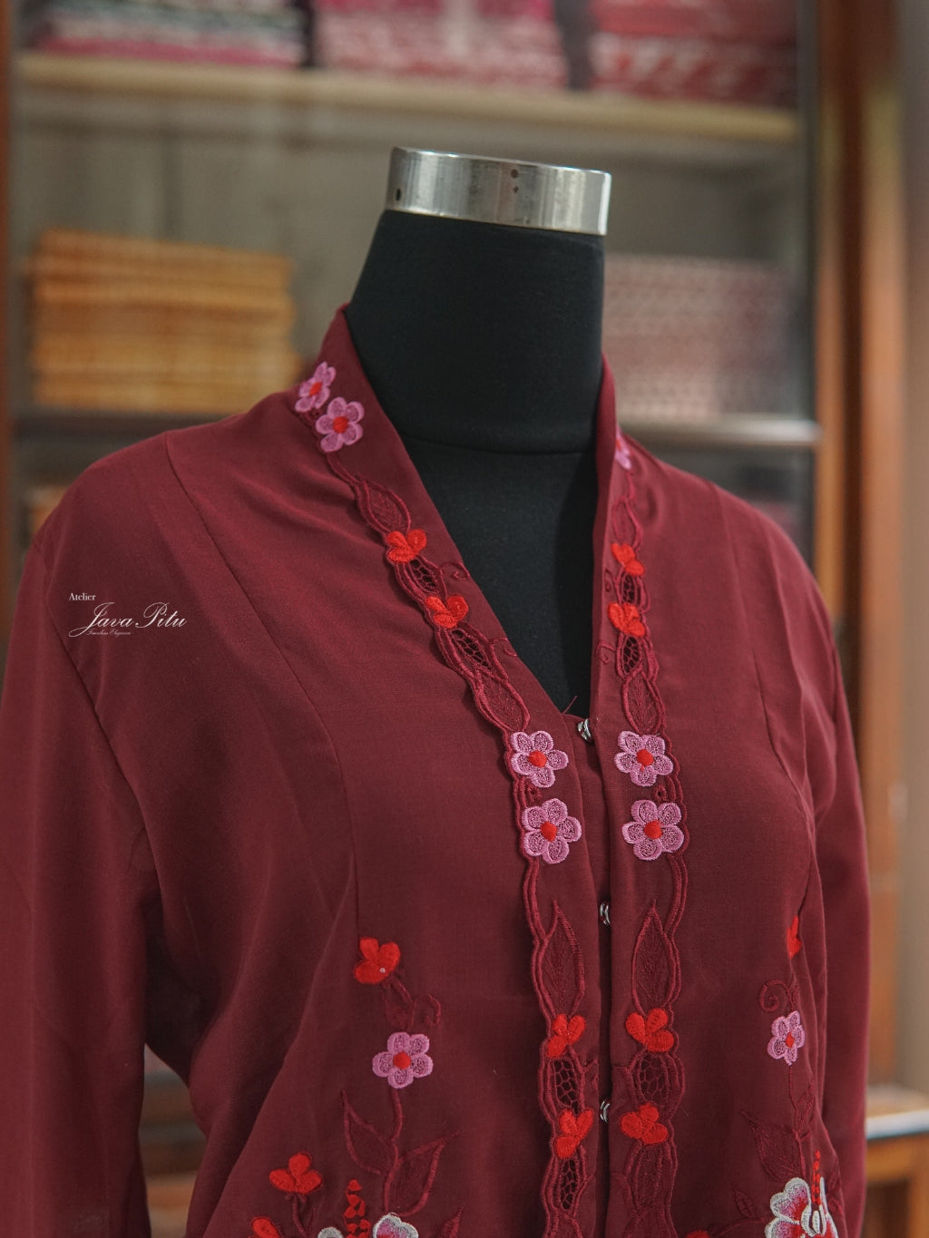 JavaPitu - Kebaya Peranakan - Sekar Tahlia - Handmade - 6390