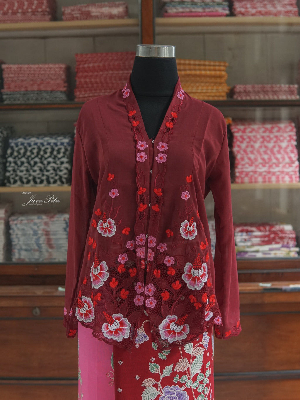 JavaPitu - Kebaya Peranakan - Sekar Tahlia - Handmade - 6390