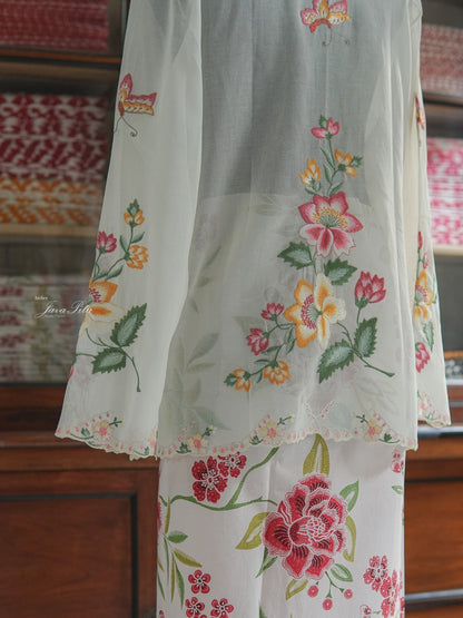 JavaPitu - Kebaya Outer Peranakan - White Pesona Raya - Handmade Embroidery