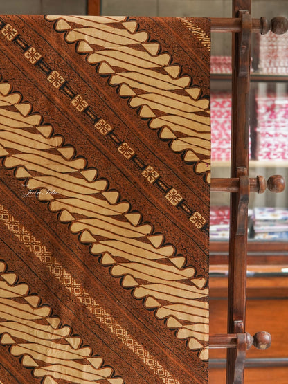JavaPitu - Batik Tulis Njonjah Hartini - Sogan lawasan - Rujak Senthe Seling Parang
