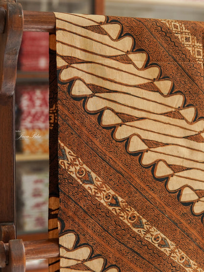 JavaPitu - Batik Tulis Njonjah Hartini - Sogan lawasan - Rujak Senthe Seling Parang