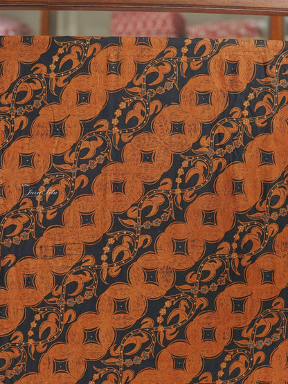 JavaPitu - Batik Tulis Sogan lawasan - Kawung Seling Kembang