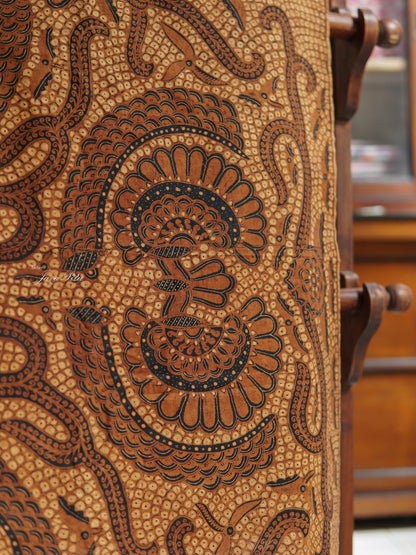 JavaPitu - Batik Tulis Sogan lawasan - Babon Angrem Latar Gringsingan