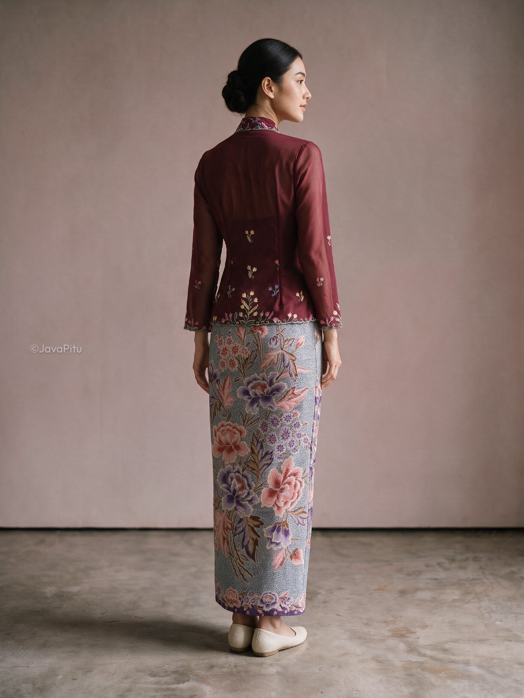 Javapitu - Kebaya Tabur bunga - Direct embroidery - 6519